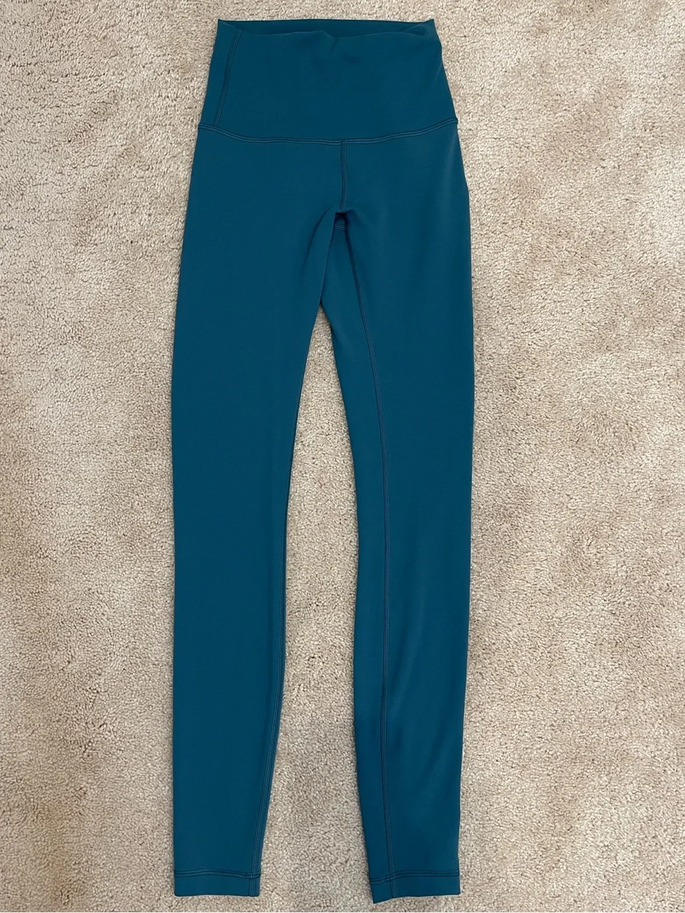 Like NEW Lululemon wunder train high rise tight leggings 28” size 2